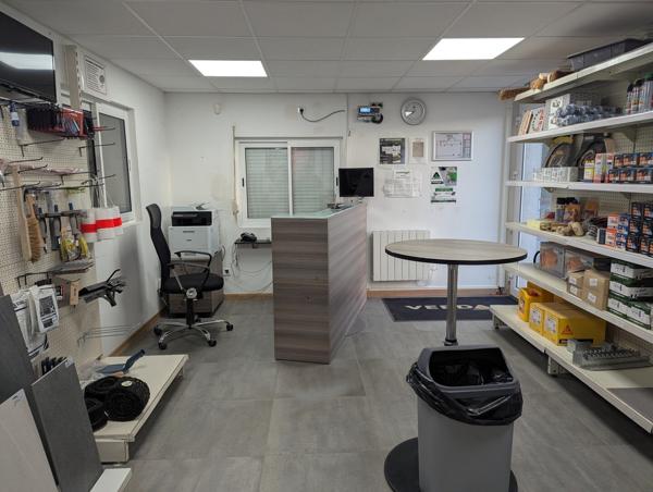 Locaux d'activités disponible PONTPOINT