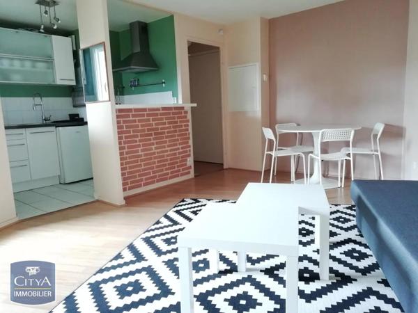 Appartement à louer 2 pièces 36.31m² Trappes (78190)