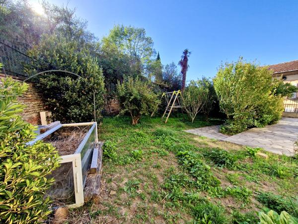 CINTEGABELLE (31550) - MAISON A FORT POTENTIEL - 70M2 - JARDIN DE 100M2 ET GARAGE.  Cintegabelle (31550)
