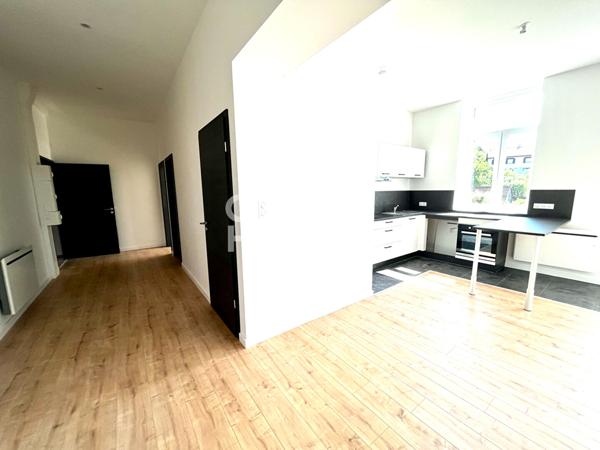 ROMBAS : appartement 3 pièces (77 m²) à vendre