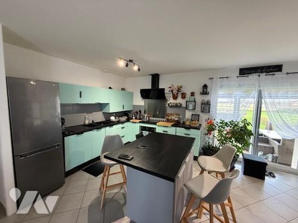 PROCHE BROGLIE BERNAY ORBEC MAISON PLAIN PIED AUX PRESTATIONS DE QUALITES 3 CH DOUBLE GARAGE.