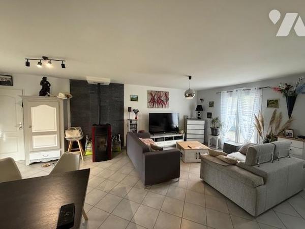 PROCHE BROGLIE BERNAY ORBEC MAISON PLAIN PIED AUX PRESTATIONS DE QUALITES 3 CH DOUBLE GARAGE.