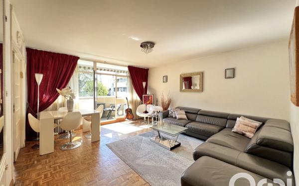 Appartement à vendre    4 pièces • 73,09 m2 Paris 20