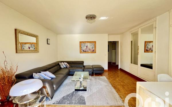 Appartement à vendre    4 pièces • 73,09 m2 Paris 20