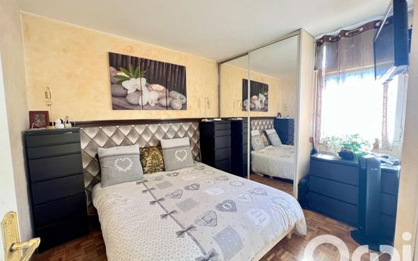 Appartement à vendre    4 pièces • 73,09 m2 Paris 20