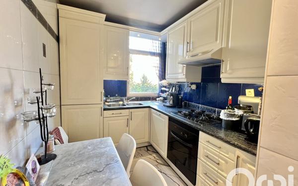 Appartement à vendre    4 pièces • 73,09 m2 Paris 20