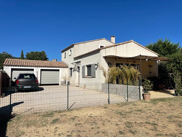 COUP DE COEUR - Exclusivité - Maison à deux pas du village - Lauris 4 pièce(s) 135 m2 - jardin - double garage