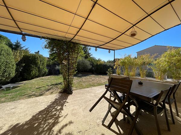 COUP DE COEUR - Exclusivité - Maison à deux pas du village - Lauris 4 pièce(s) 135 m2 - jardin - double garage
