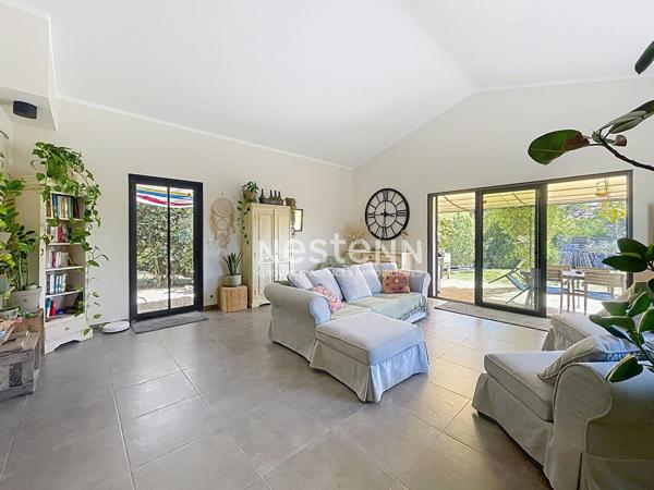 COUP DE COEUR - Exclusivité - Maison à deux pas du village - Lauris 4 pièce(s) 135 m2 - jardin - double garage