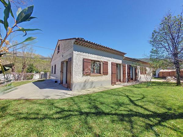 Maison Plain-pied 130.88m² sur 900m² de terrain