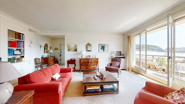 Vente Appartement Paris 5 pièces 119.57 m² - Balcon - Parking - cave