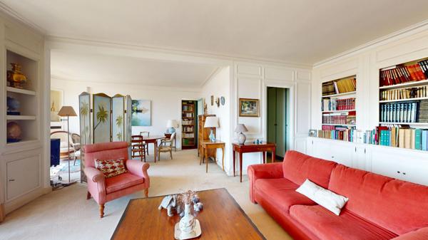 Vente Appartement Paris 5 pièces 119.57 m² - Balcon - Parking - cave