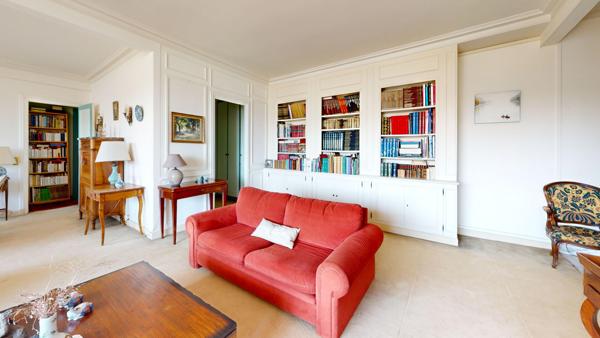 Vente Appartement Paris 5 pièces 119.57 m² - Balcon - Parking - cave