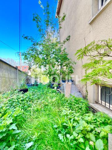 DUPLEX 5 pièces à vendre à Antony - 87 m² avec garage double, cave, balcon et jardinet.