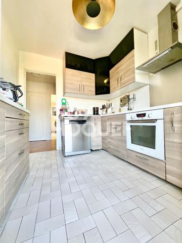 DUPLEX 5 pièces à vendre à Antony - 87 m² avec garage double, cave, balcon et jardinet.