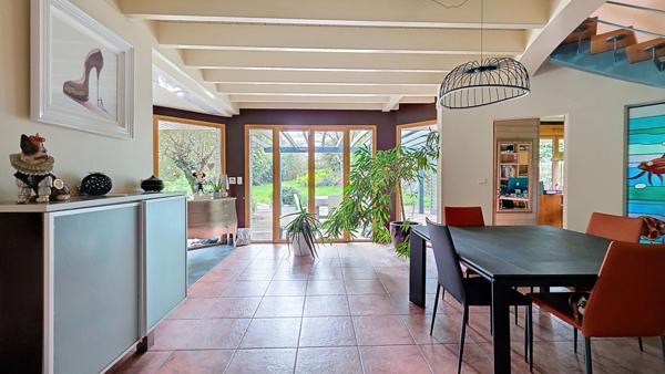 Maison d'architecte de 300m² Secteur privilégié de Pruniers, Bouchemaine