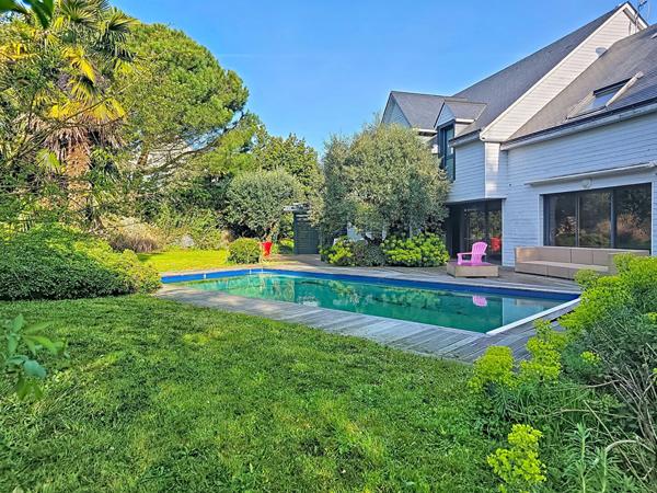 Maison d'architecte de 300m² Secteur privilégié de Pruniers, Bouchemaine