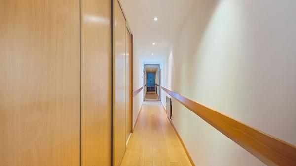 Maison d'architecte de 300m² Secteur privilégié de Pruniers, Bouchemaine