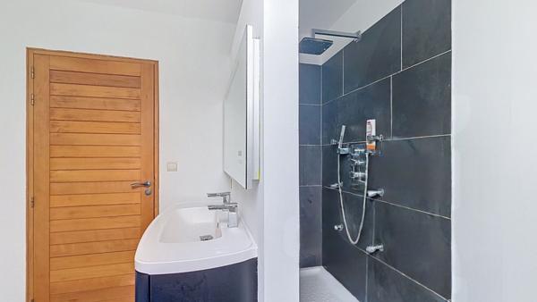 Maison d'architecte de 300m² Secteur privilégié de Pruniers, Bouchemaine