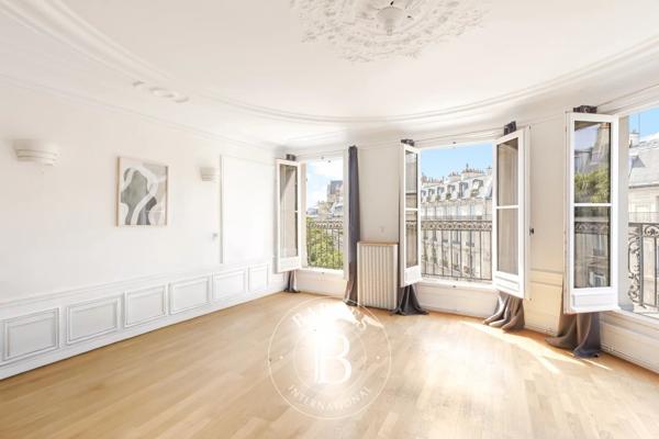 Paris 1er, Appartement 3 Chambres -  109 m² à vendre