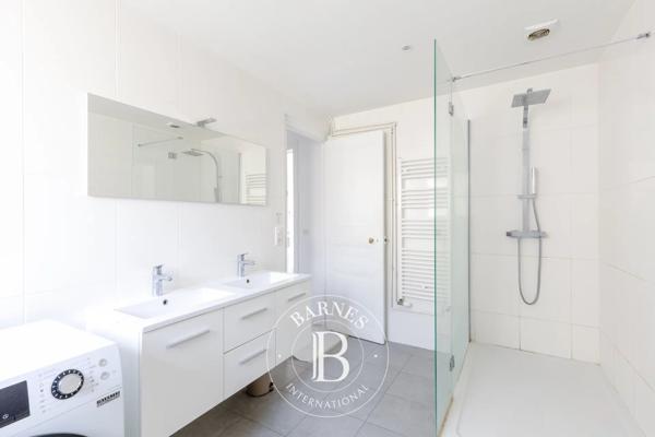 Paris 1er, Appartement 3 Chambres -  109 m² à vendre