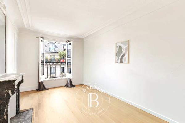Paris 1er, Appartement 3 Chambres -  109 m² à vendre