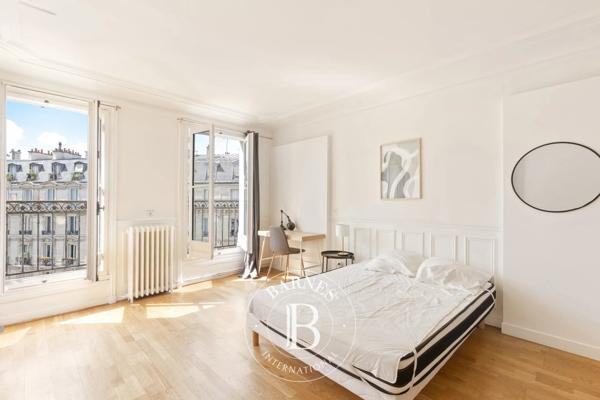 Paris 1er, Appartement 3 Chambres -  109 m² à vendre