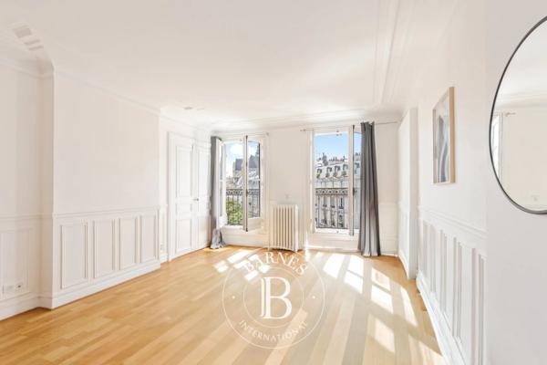 Paris 1er, Appartement 3 Chambres -  109 m² à vendre