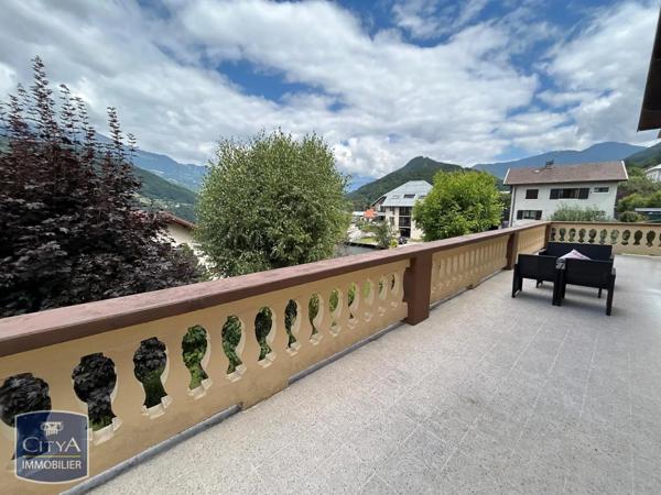 Appartement à louer 3 pièces 102.01m²