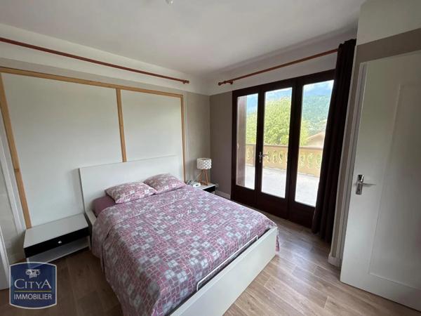 Appartement à louer 3 pièces 102.01m²