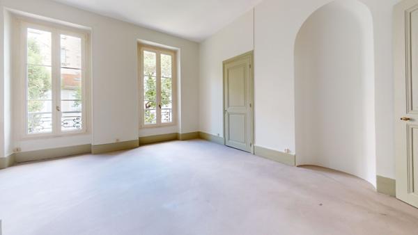 Appartement avec terrasse Quartier des Antiquaires