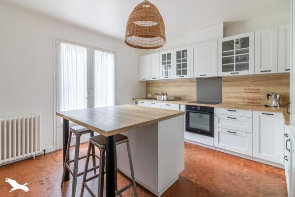 Maison à vendre |  Azur |  7 pièces | 219 m²