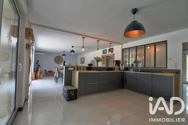 Maison à vendre 5 pièces 133 m² Grasse