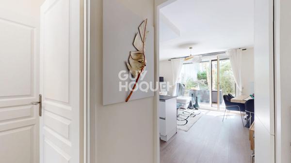 RARE AUX LILAS - REZ-DE-JARDIN D'ESPRIT MAISON EN FACE DU PARC LUCIE AUBRAC - METRO 2 MIN