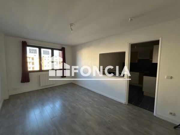 Location Appartement 2 pièces 57.68 m² - 26 RUE CHARLES BRUYANT Clermont-ferrand 63000