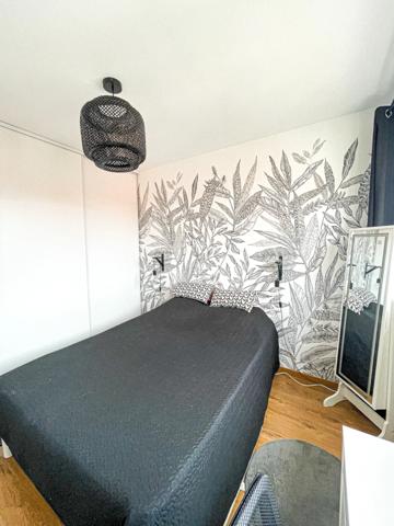 A vendre dpt Pas-De-Calais appartement rénové 72m2, deux chambres , cave (16m2) , garage , quartier dernier sou