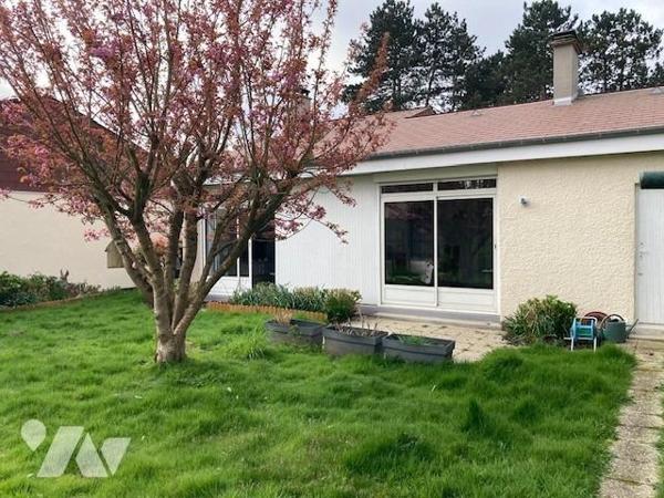 LES ESSARTS - Maison de plain-pied (90 m²) 3 chbres