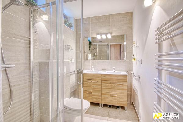 Louveciennes Les Soudanes Maison contemporaine 5 pièces de 160 m² sur parcelle de 430 m² 990 000 € **  - Référence  27587