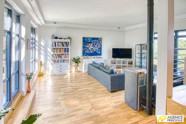 Louveciennes Les Soudanes Maison contemporaine 5 pièces de 160 m² sur parcelle de 430 m² 990 000 € **  - Référence  27587