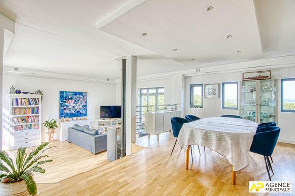 Louveciennes Les Soudanes Maison contemporaine 5 pièces de 160 m² sur parcelle de 430 m² 990 000 € **  - Référence  27587
