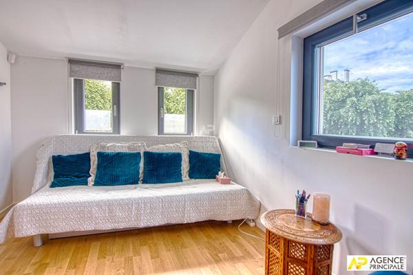 Louveciennes Les Soudanes Maison contemporaine 5 pièces de 160 m² sur parcelle de 430 m² 990 000 € **  - Référence  27587