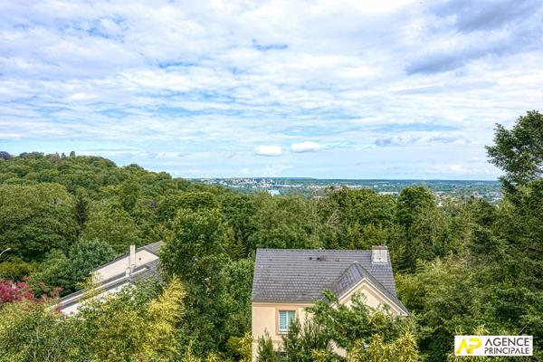 Louveciennes Les Soudanes Maison contemporaine 5 pièces de 160 m² sur parcelle de 430 m² 990 000 € **  - Référence  27587