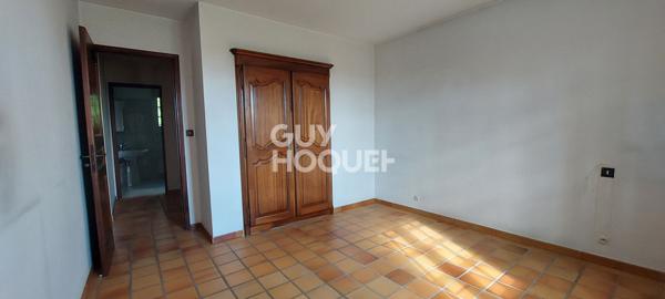 Carpentras (quartier recherché) - Maison 5 pièces de 130 m² - Jardin - Garage - Terrain constructible et piscinable