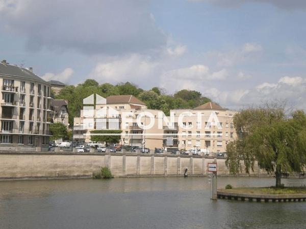 Location Appartement 3 pièces 64.26 m² - 51 QUAI DU POTHUIS Pontoise 95300