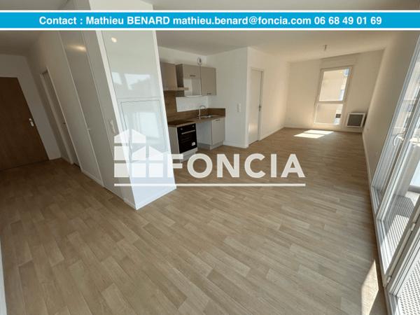 Location Appartement 2 pièces 48.1 m² - SENTE DU POMMERET Petit-couronne 76650