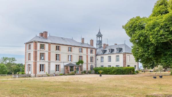 Château Saint-Fargeau - YONNE - PUISAYE