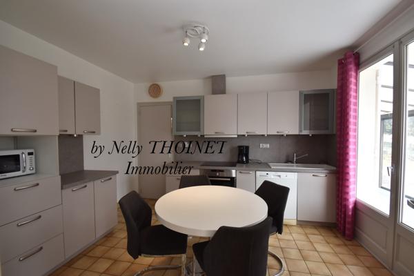 La Roche-Blanche (63670) Dépt.63, LA ROCHE BLANCHE, MAISON de plain pied, 94m2, véranda, garage, terrasse et terrain de 1233 m2