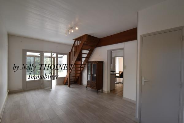 La Roche-Blanche (63670) Dépt.63, LA ROCHE BLANCHE, MAISON de plain pied, 94m2, véranda, garage, terrasse et terrain de 1233 m2