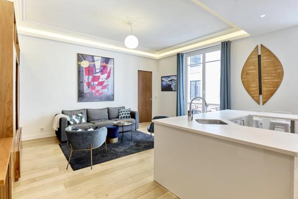 Appartement Paris 8e - CHAMPS-ÉLYSÉES