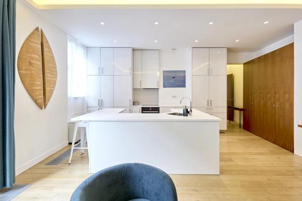 Appartement Paris 8e - CHAMPS-ÉLYSÉES